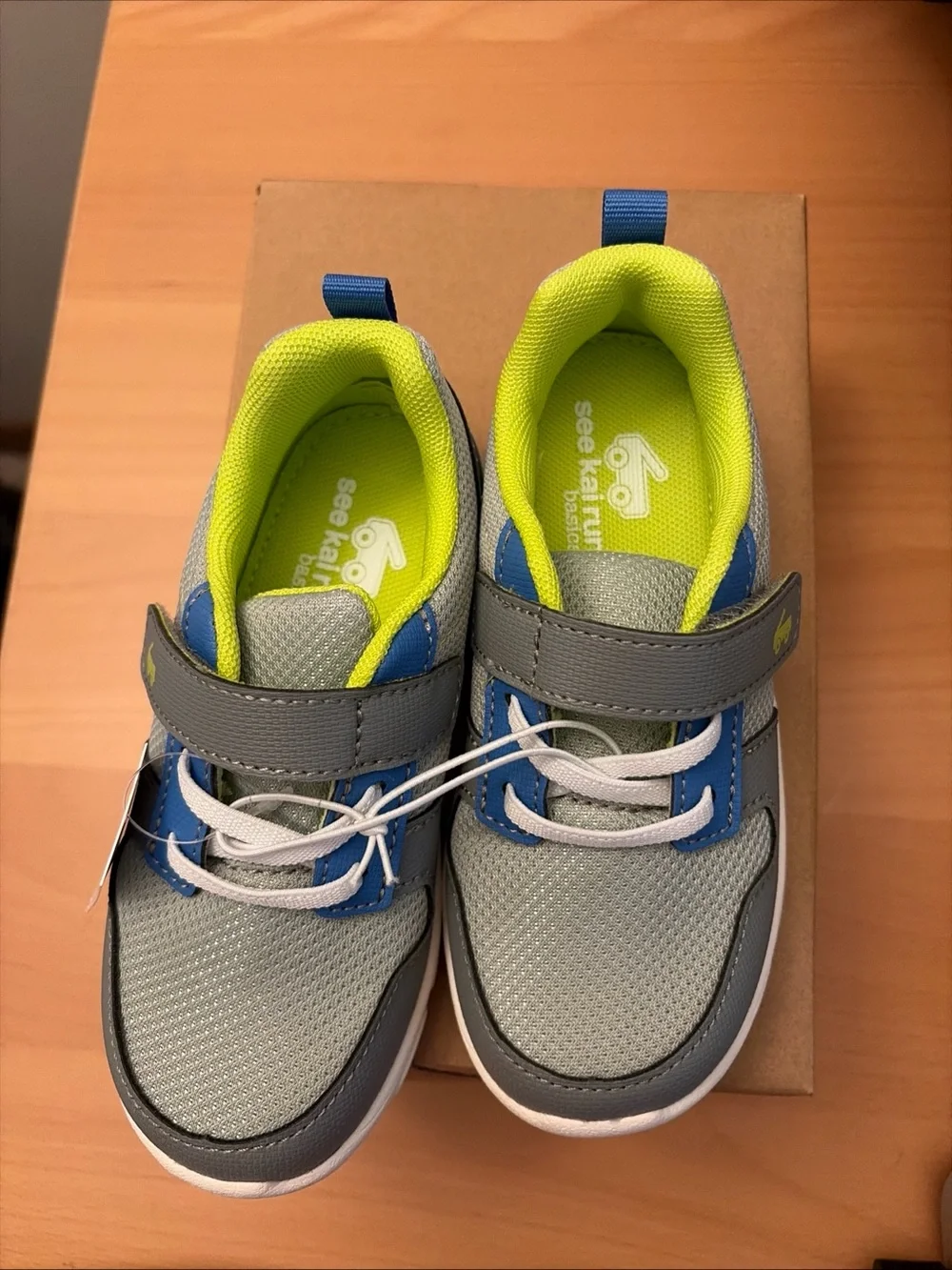 Unisex Kids Gray and Blue Sneakers with Neon Yellow Liner
